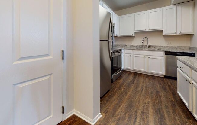 2 beds, 1 bath, 1,095 sqft, $1,845, Unit 22-308