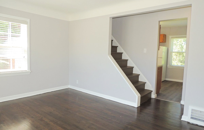 3 Bed - 1 Bath Cape Cod for Rent!