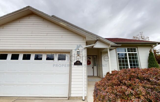 1435 Stettler *Located in Whatley Development of Walla Walla, Yardcare Included with Rent*