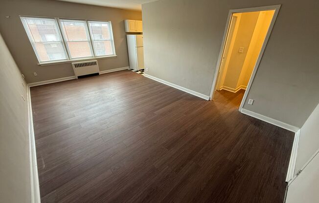 Studio, 1 bath, 400 sqft, $850, Unit #311