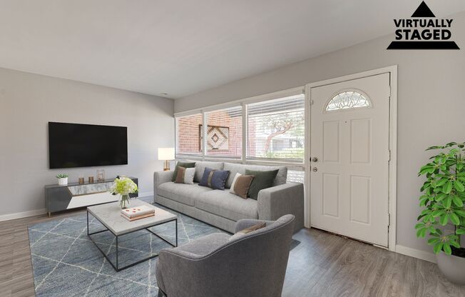 301 Courtyard Living