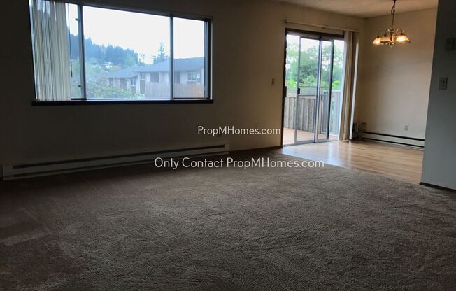 2 beds, 1 bath, $1,699, Unit 730 W Powell Blvd