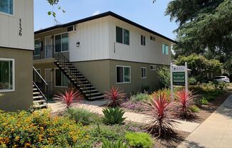 1124-1126 E.Doran St.
