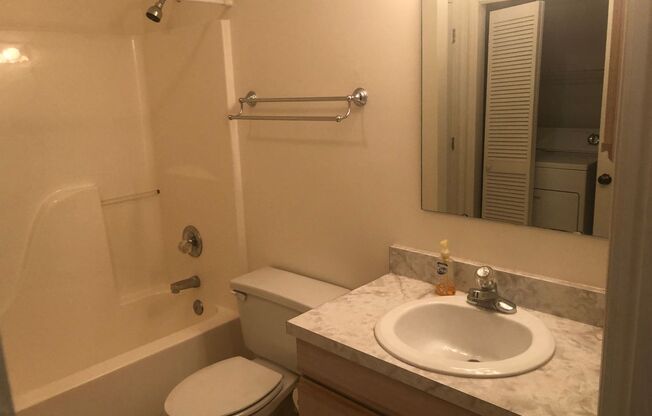 2 beds, 2 baths, $1,150