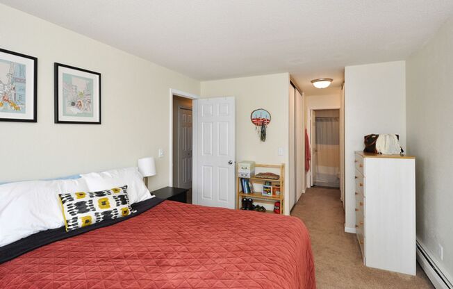 2 beds, 2 baths, 1,073 sqft, $1,595, Unit 3900220 PR