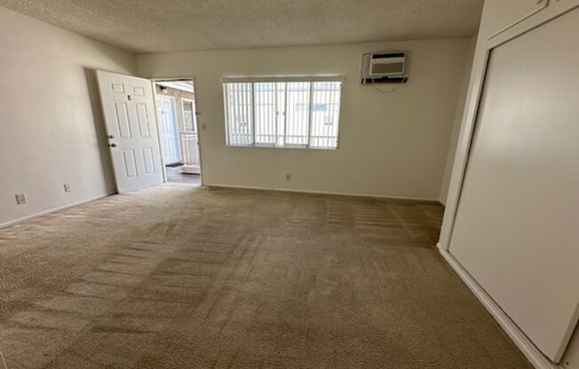 Studio, 1 bath, 625 sqft, $1,800, Unit Unit E