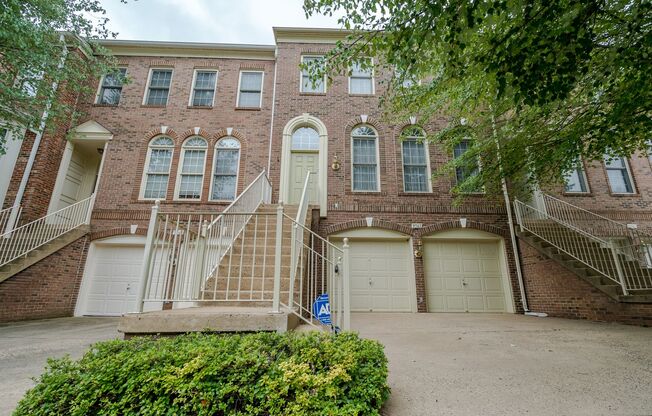 Palatial 4 Level 3 Bedroom 4.5 Bathroom Brick Interior Townhome In Much Sought After Country Creek