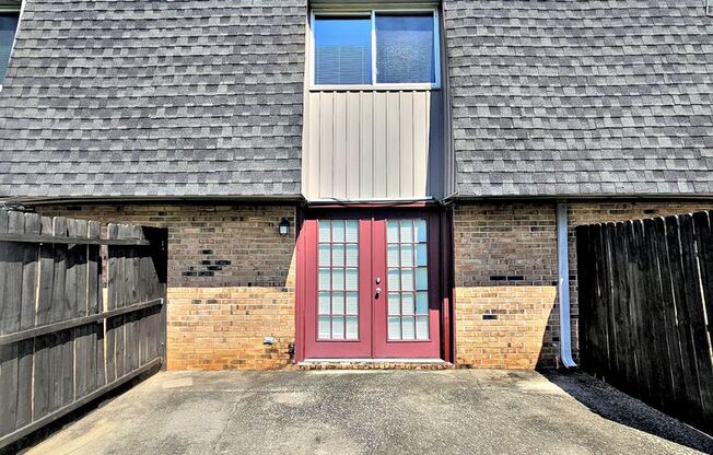 2 beds, 1.5 baths, 1,044 sqft, $950, Unit 7D