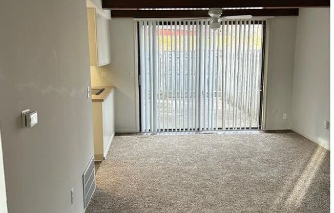 2 beds, 1.5 baths, 1,425 sqft, $1,455, Unit 1101G