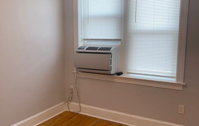 1 bed, 1 bath, 500 sqft, $1,225, Unit 409