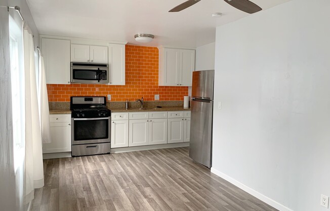 Duplex for rent in Mount Hope/Golden Hill!