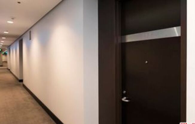 1 bed, 1 bath, 930 sqft, $2,900, Unit 614