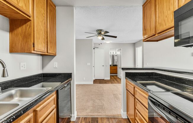 2 beds, 2 baths, 905 sqft, $2,502, Unit Unit 324