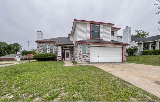 Charming Two-Story Home with Spacious Living in Killeen!