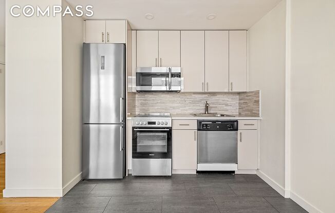 Studio, 1 bath, $3,800, Unit 11F