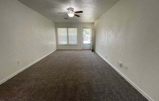 2 beds, 1 bath, $950