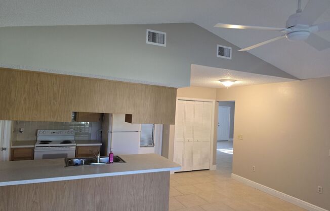 2 beds, 2 baths, $1,950