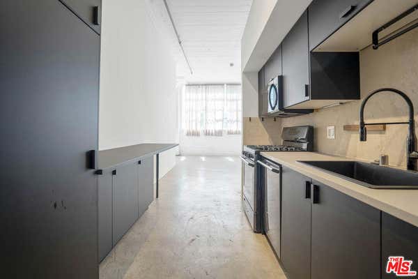 Studio, 1 bath, 720 sqft, $2,100, Unit 415