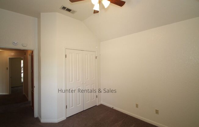 4 beds, 2 baths, $1,550