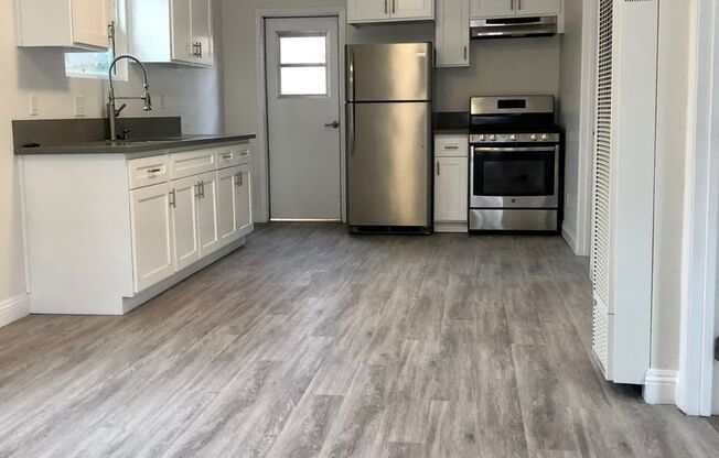 652 S. MATHEWS ST.