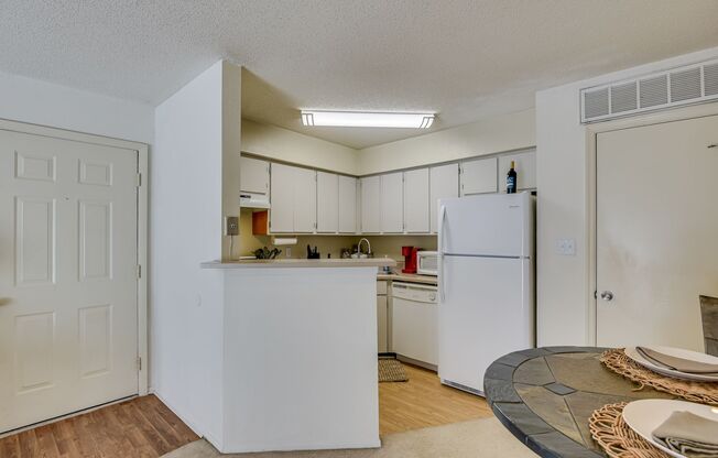 1 bed, 1 bath, 750 sqft, $990, Unit 1309
