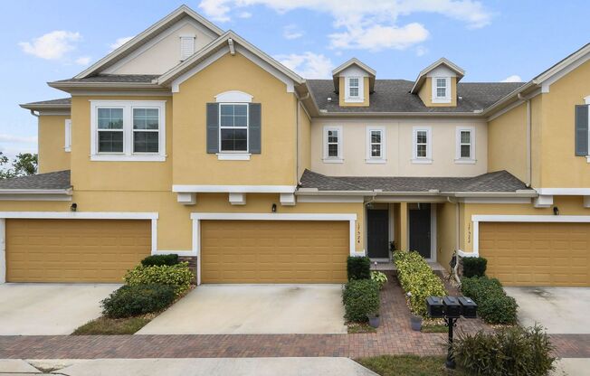 17524 Promenade Dr