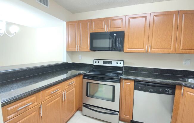 2 beds, 1.5 baths, $2,300, Unit #201