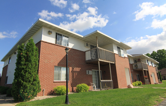 2 beds, 1 bath, 1,200 sqft, $1,229