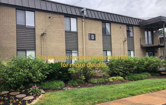 West Nashville - 2 Bedroom 1- Bath Condo - Pool