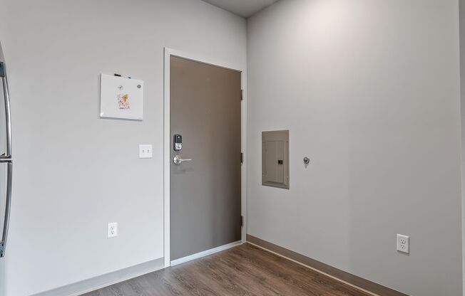 2 beds, 1 bath, 789 sqft, $1,600, Unit 302