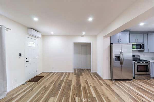 2 beds, 1 bath, 1,000 sqft, $3,300, Unit 1/2