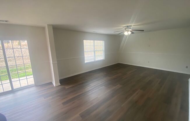 Large Four Bedroom Home In North Charlotte