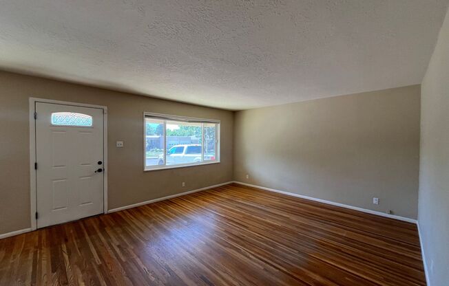 Charming 3 Bedroom 2 Bathroom Home In The NE!
