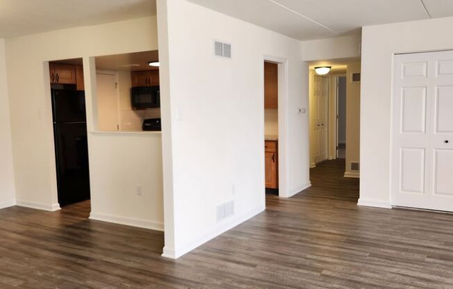 2 beds, 2 baths, 1,180 sqft, $1,965, Unit WI170H4