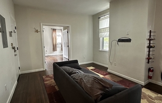 2 beds, 1 bath, 835 sqft, $2,800, Unit 1