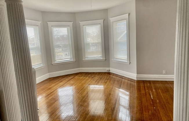 22 ADAMS ST