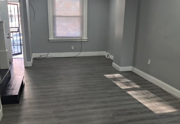 5020 WESTMINSTER AVE