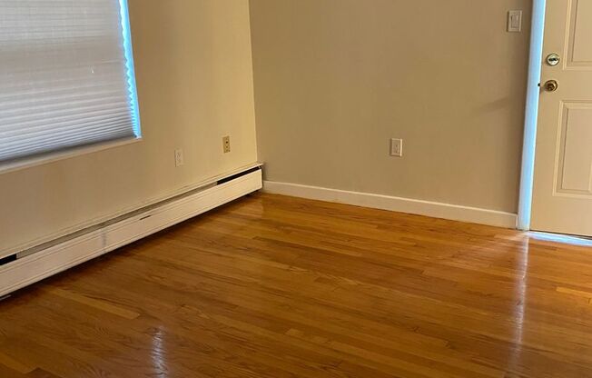 1 bed, 1 bath, 500 sqft, $2,300, Unit 36Big-04