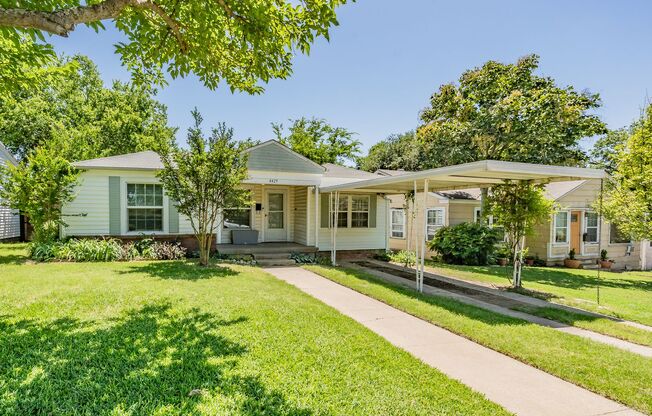 Excellent 2 bedroom 1 bath in Arlington Heights area