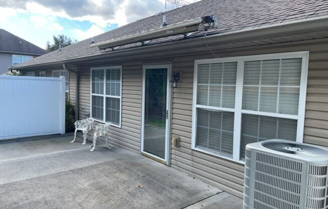 2 beds, 2 baths, $2,000