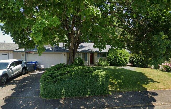 Charming 3-Bedroom 2 Bath Home in SE Salem