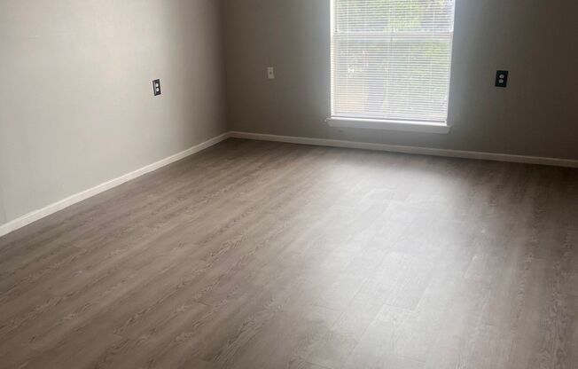 WALNUT MANOR SA APTS