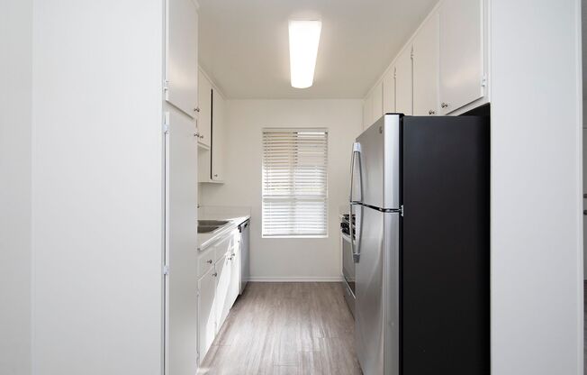 Four Winds Apartments