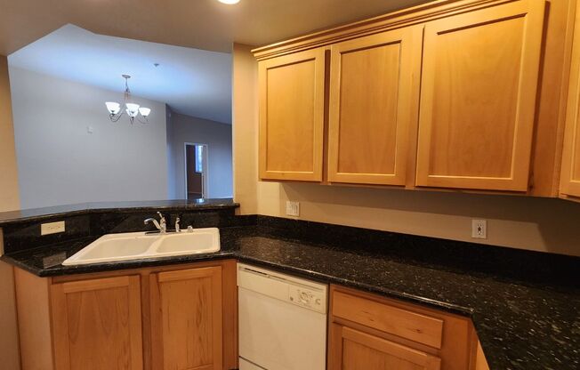 Great Park Ave Condo Unit!