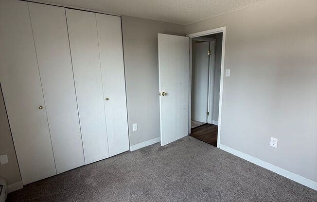 2 beds, 1 bath, 710 sqft, $1,450, Unit # 910