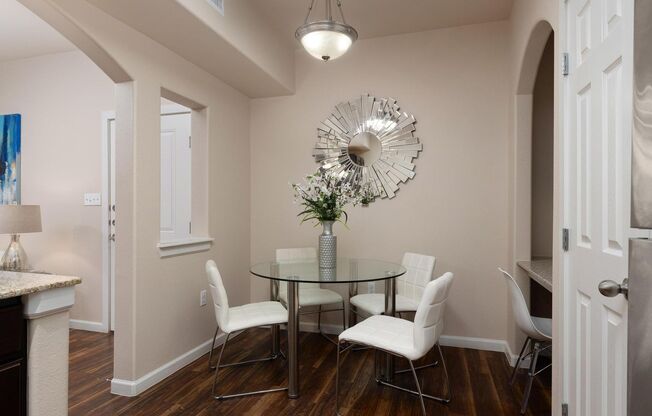 2 beds, 2 baths, 990 sqft, $1,205, Unit 6204