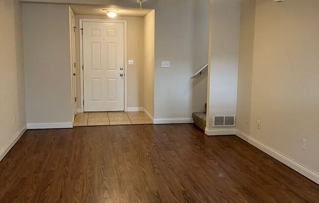 4 beds, 3 baths, 1,656 sqft, $1,800, Unit 1527 Rolling Rock