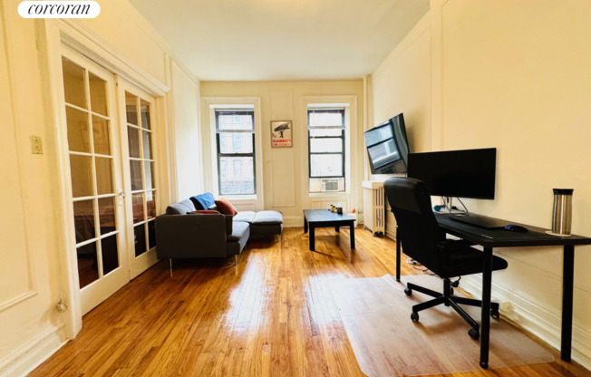 795 LEXINGTON AVE