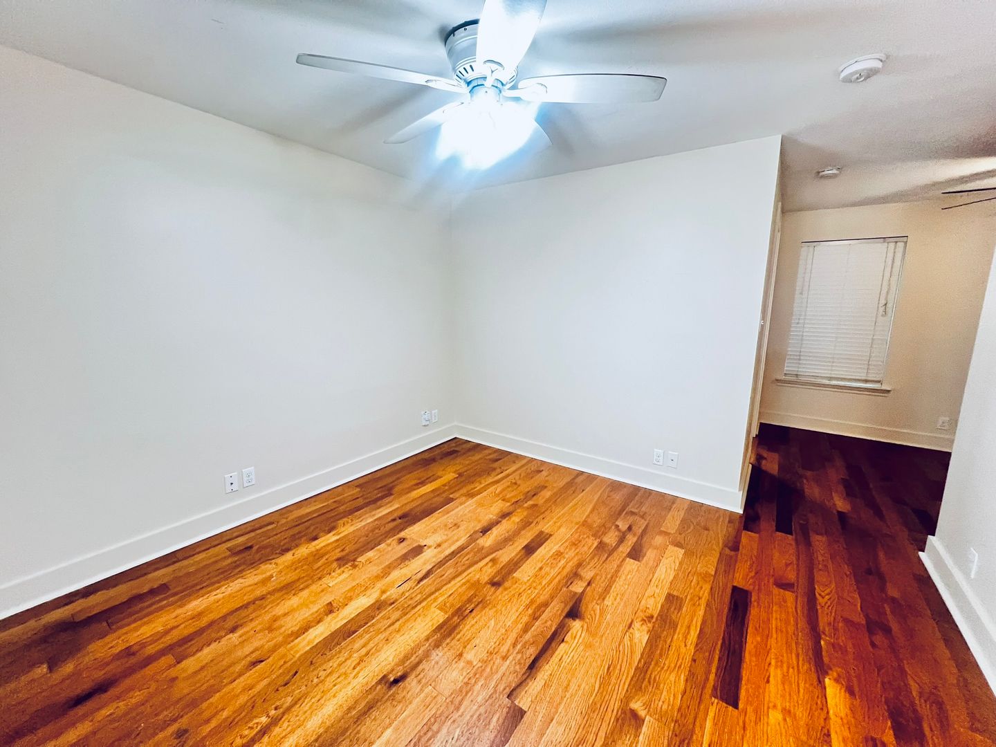 3901 Red River
