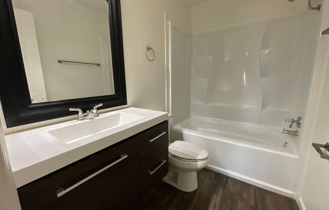 1 bed, 1 bath, 650 sqft, $1,175, Unit 201